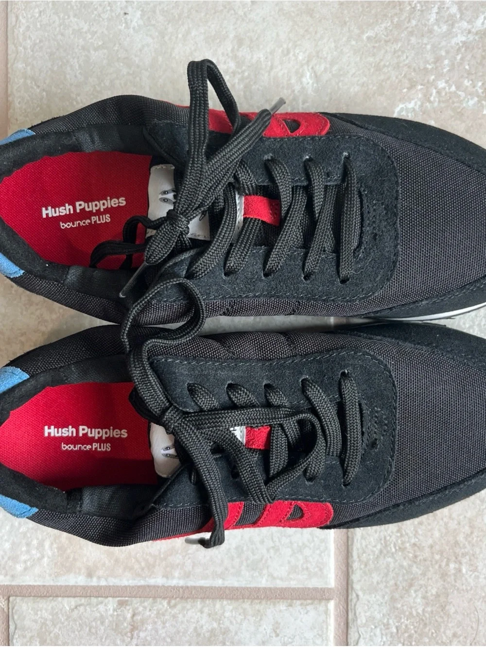 Like-New Hush Puppies Retro Seventy8 Women’s Sneakers Sz 8.5
